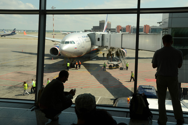 2013年6月24日，在俄罗斯首都莫斯科谢列梅捷沃国际机场拍摄的SU150次将飞往古巴首都哈瓦那的航班。图片：新华社/法新