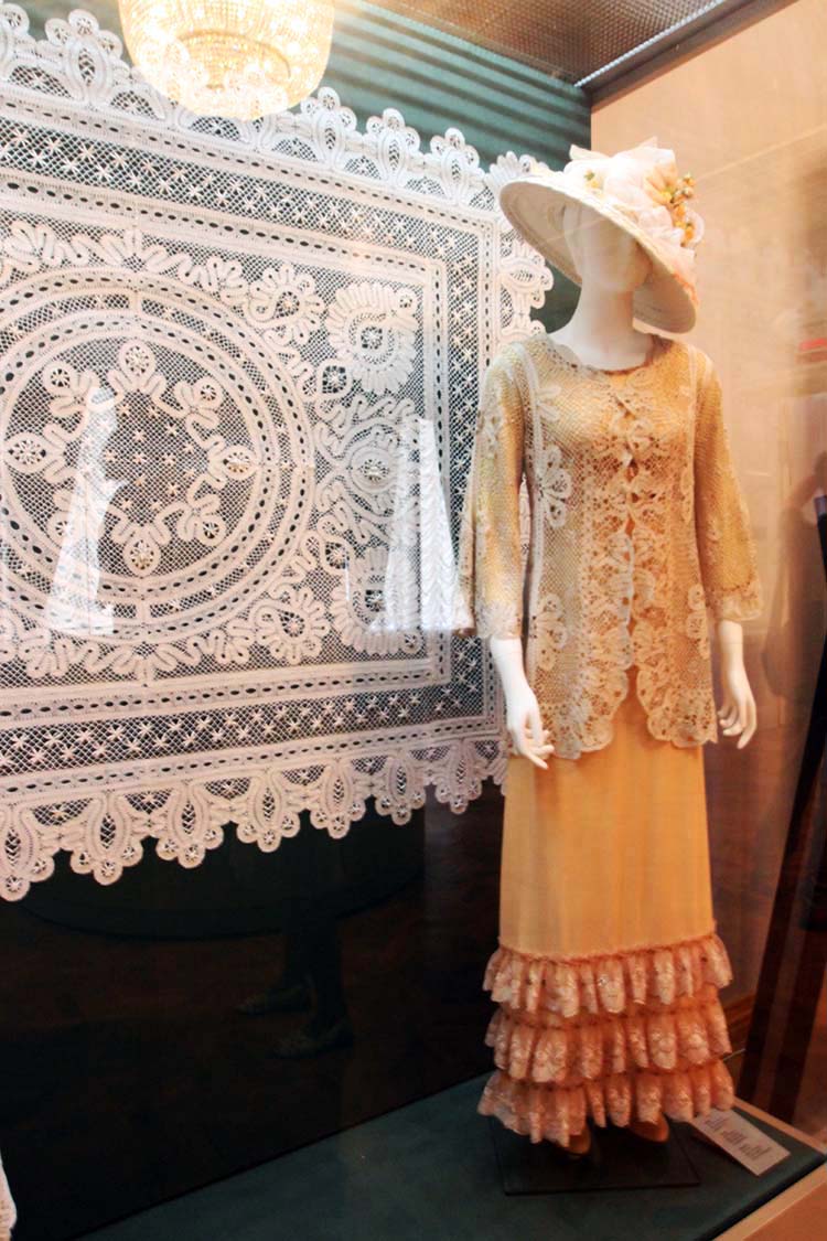 图为19世纪沃洛格达的花边纺织精品。（人民网记者 刘旭摄）