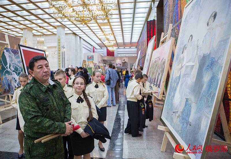 “让历史照亮未来”中国军事文化周之主题美术作品展在俄开幕