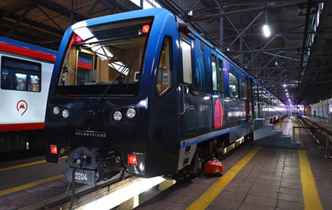 莫斯科地铁推出“莫斯科工业-航天”主题列车