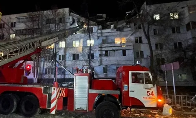 俄卡马河畔切尔尼市一住宅楼天然气爆炸 5人伤亡（图片来源：俄罗斯社交媒体）